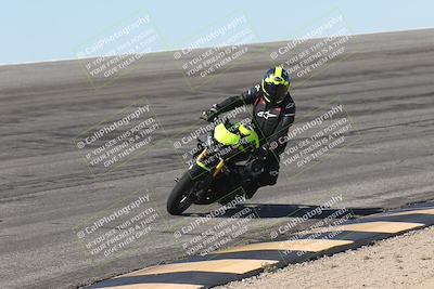 media/Oct-13-2025-Moto Forza (Mon) [[a66d839500]]/3-B Group/Session 2 (Bowl)/